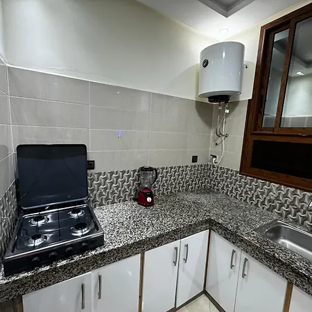 Appartement Spacieux Et Calme A Proximite De La Mer Et La Gare Agdal Rabat Exterior photo